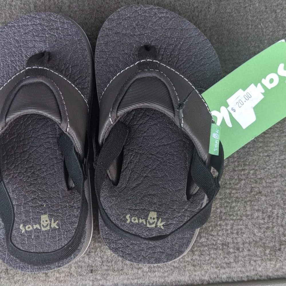 Toddler sanuk sandles